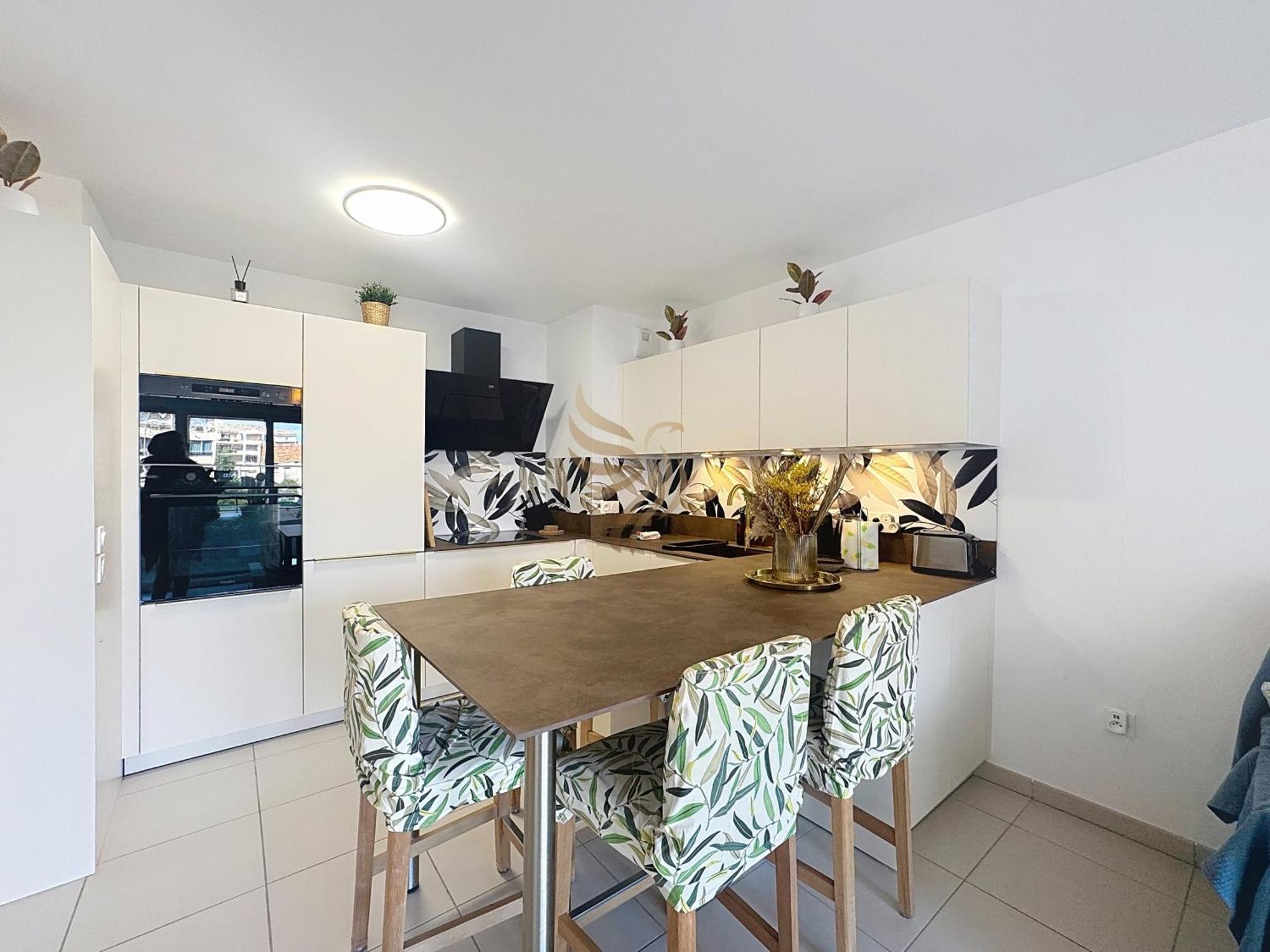 T2 Evasion Azur- 4 Pers,150 Mer, Terrasse, Parking - Capitalchic Services *